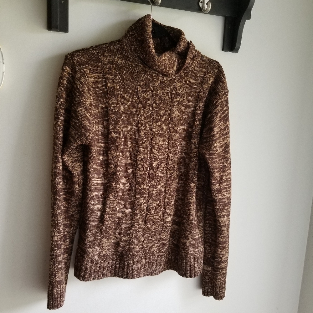 👚 TURTLE NECK SWEATER